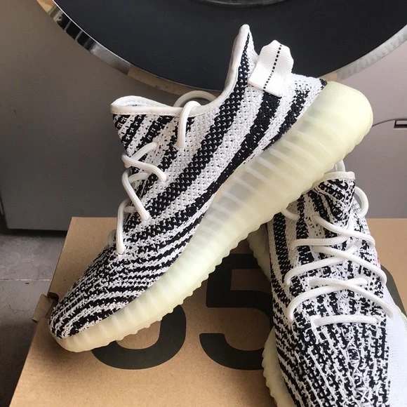 Yeezy Boost 350 V2